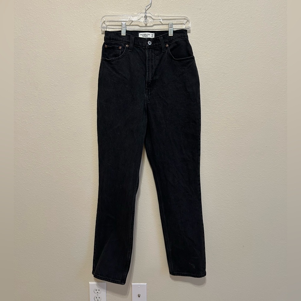 Abercrombie & Fitch Curve Love Ultra High Rise 90s Straight Jean 26R regular - Picture 3 of 5